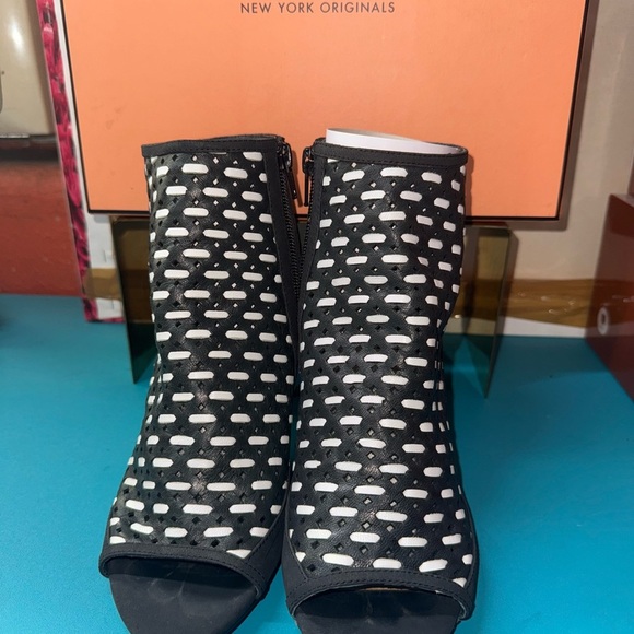 Nina Black and White Open-Toe Heeled Boots - Picture 2 of 8
